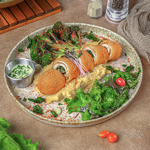 Hidangan Local Pantry dari foto menu yang diberikan